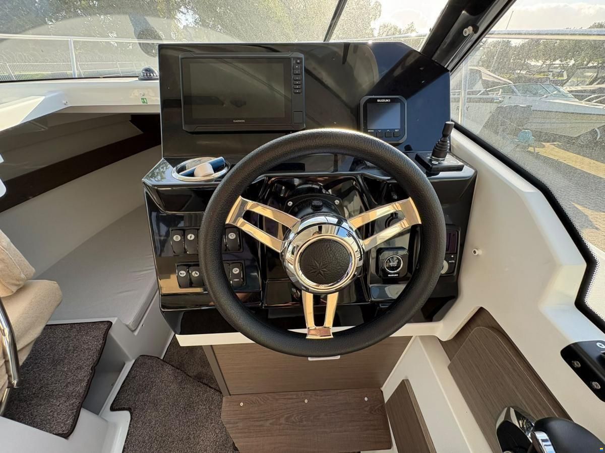 Jeanneau Merry Fisher 795