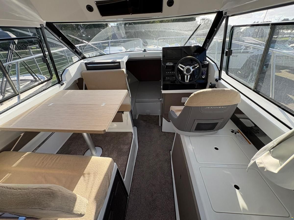 Jeanneau Merry Fisher 795