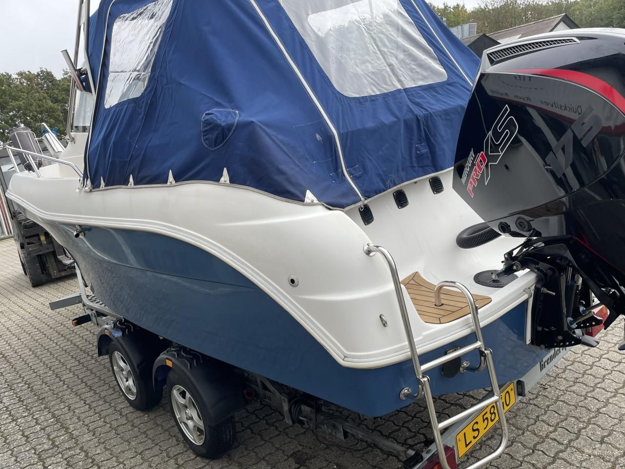 Örnvik 630 WA Commander med F175 hk Mercury-EFI