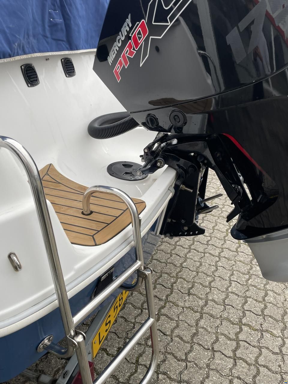 Örnvik 630 WA Commander med F175 hk Mercury-EFI