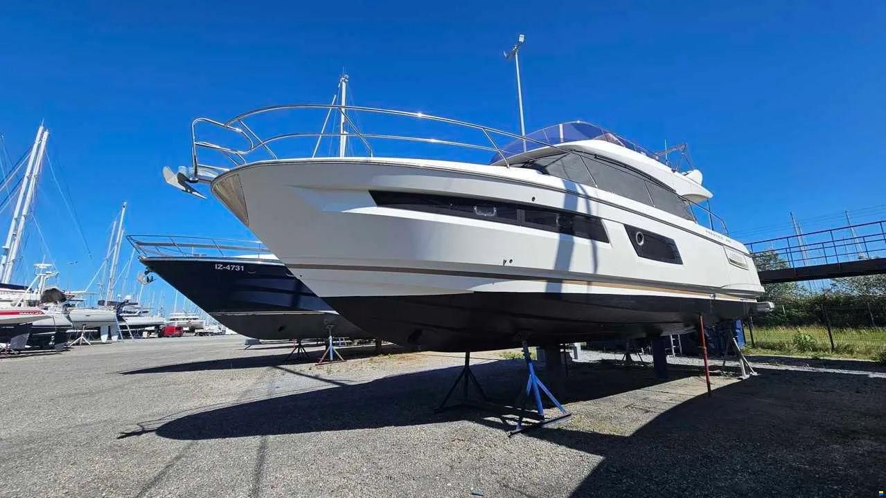 jeanneau yacht PRESTIGE 450