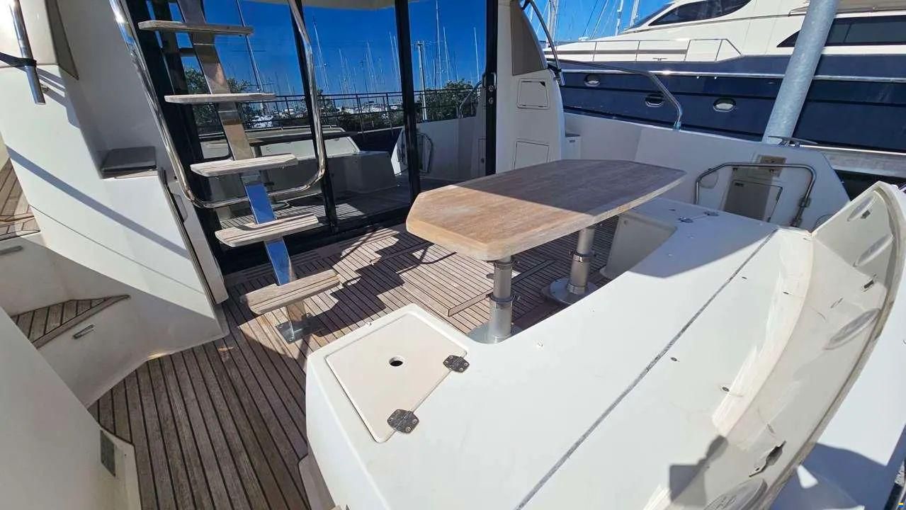 jeanneau yacht PRESTIGE 450