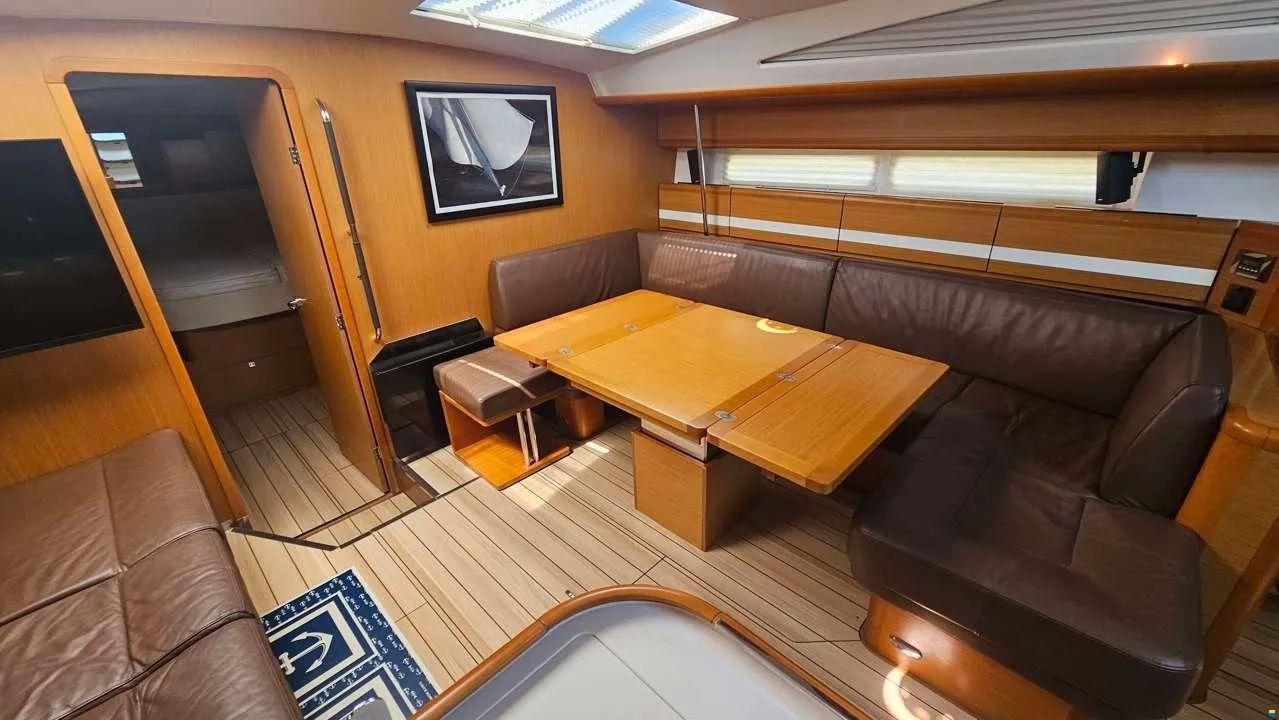 JEANNEAU YACHTS 53