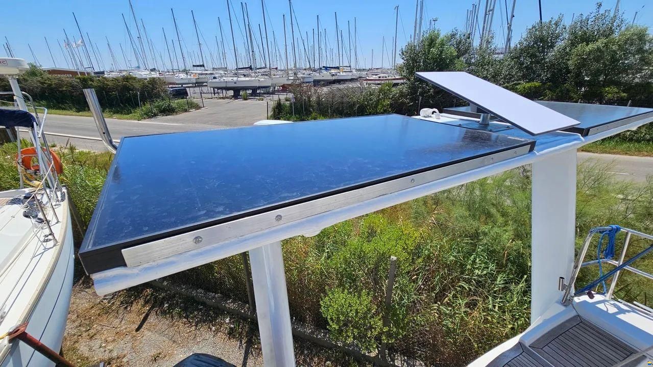 Hanse 320