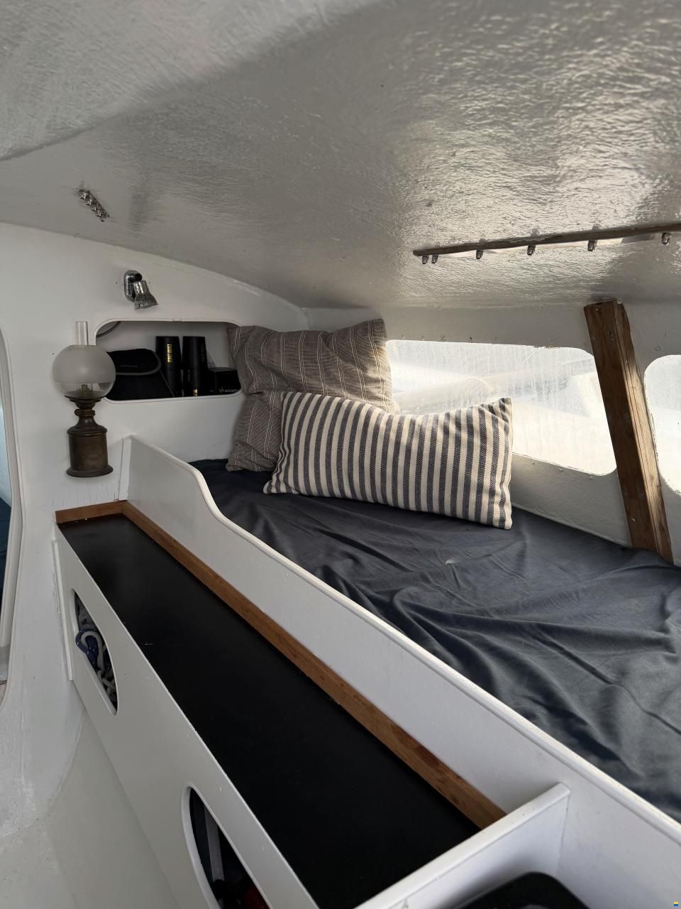 Trident 27