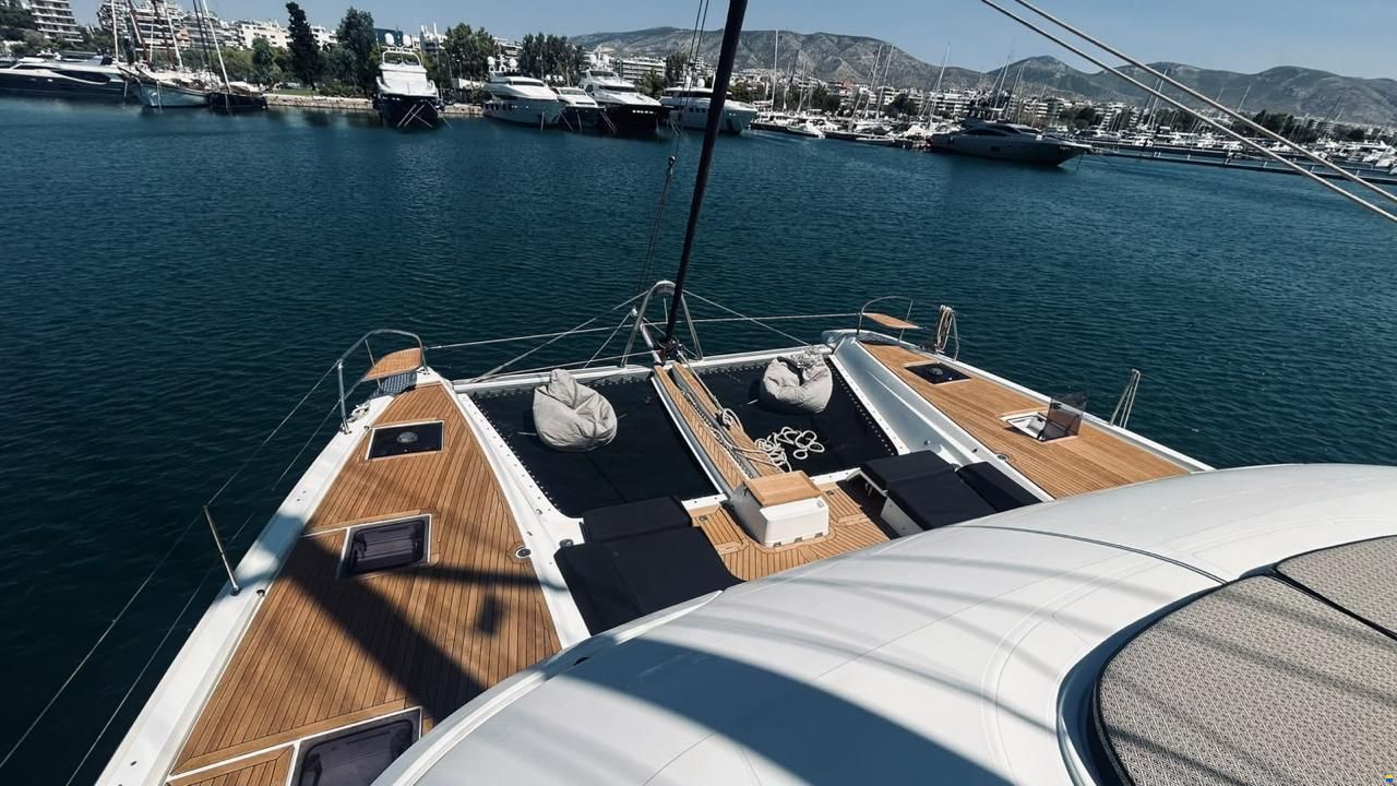 Lagoon 55 Owner's Version