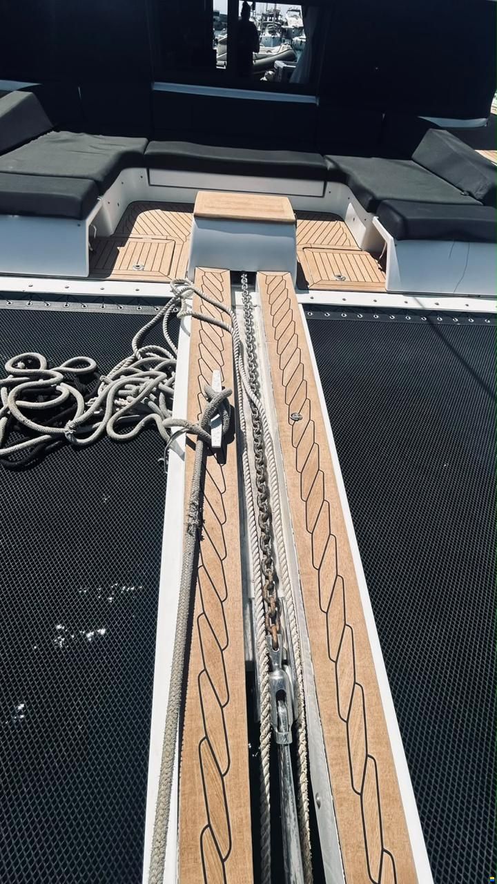 Lagoon 55 Owner's Version