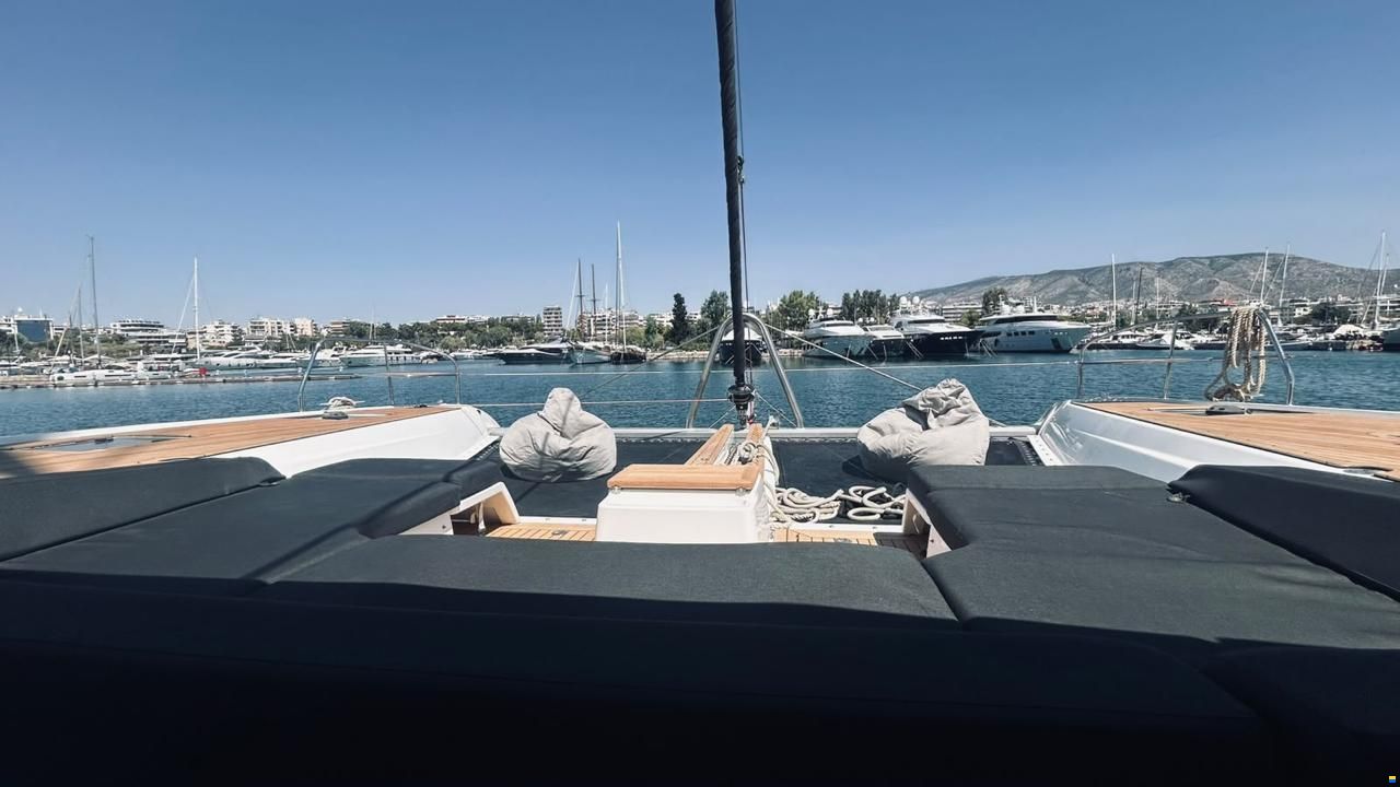 Lagoon 55 Owner's Version