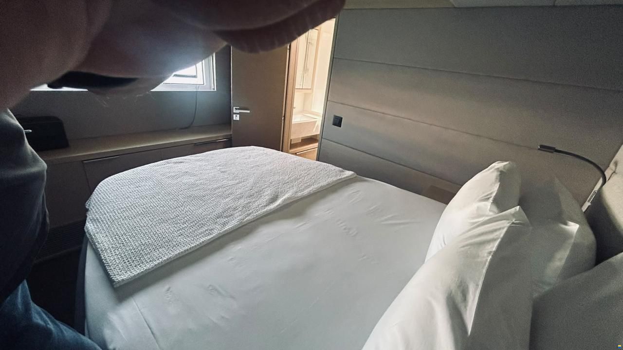 Lagoon 55 Owner's Version