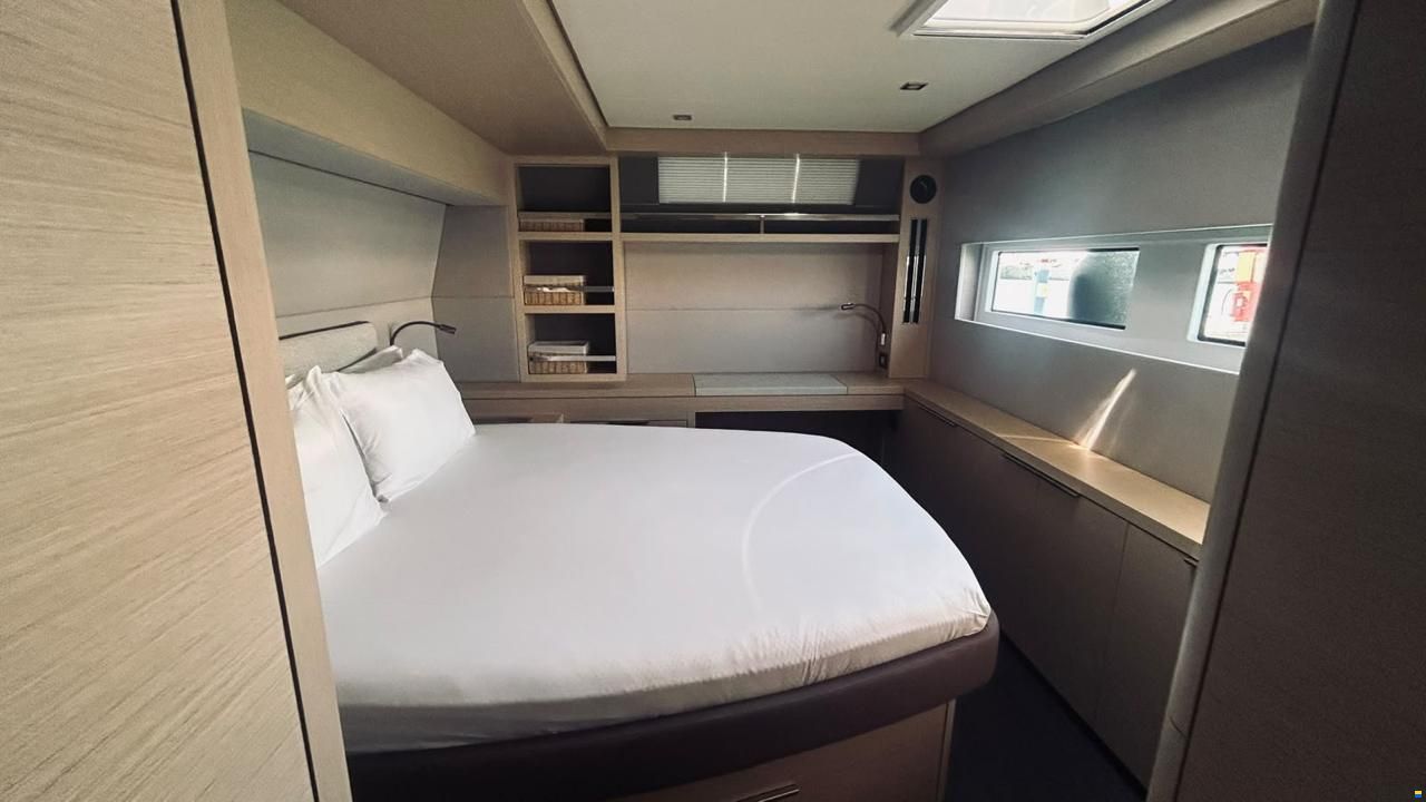 Lagoon 55 Owner's Version