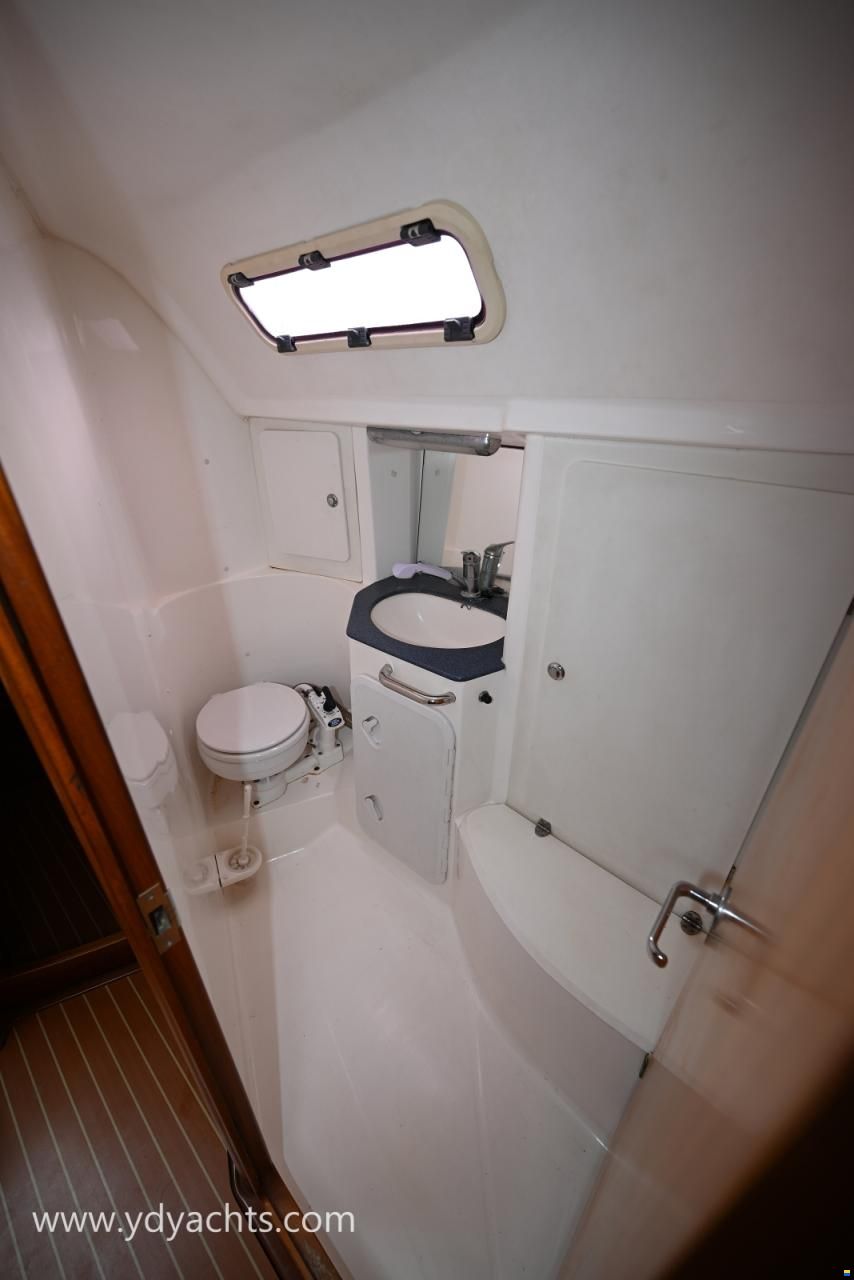 Bavaria 38