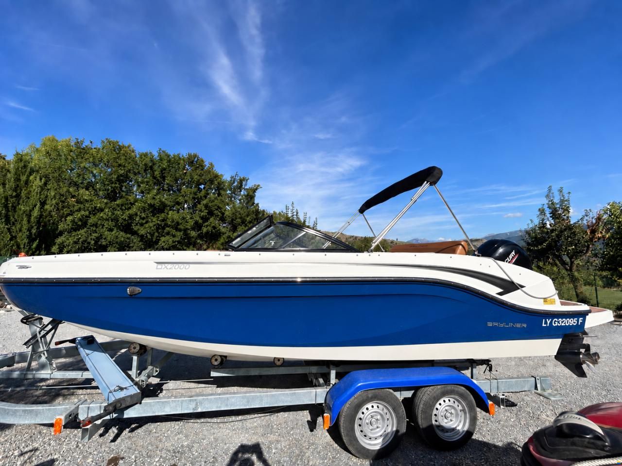 Bayliner DX2000