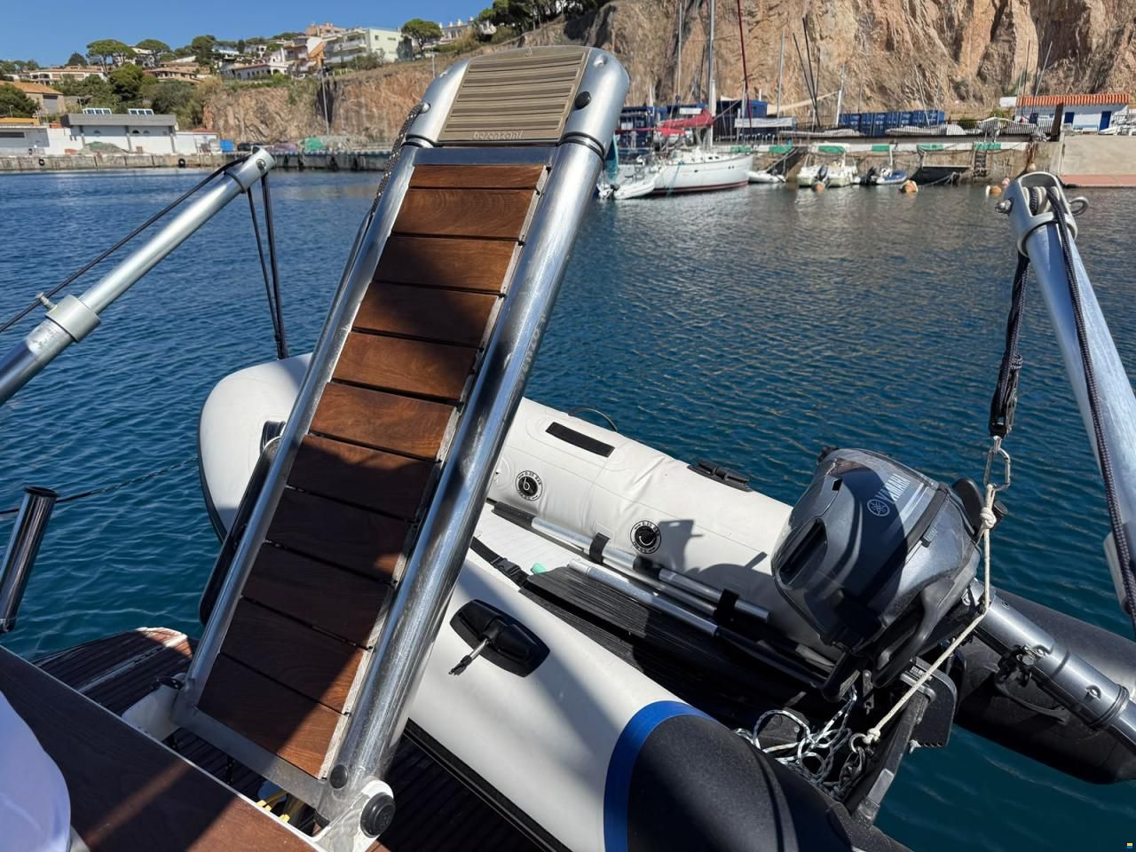 Beneteau Antares 13.80