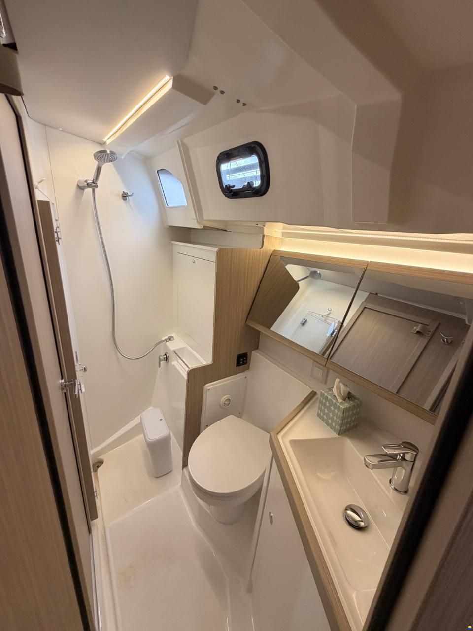 Beneteau Oceanis 47