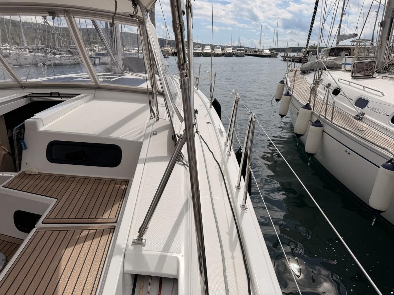 Beneteau Oceanis 47