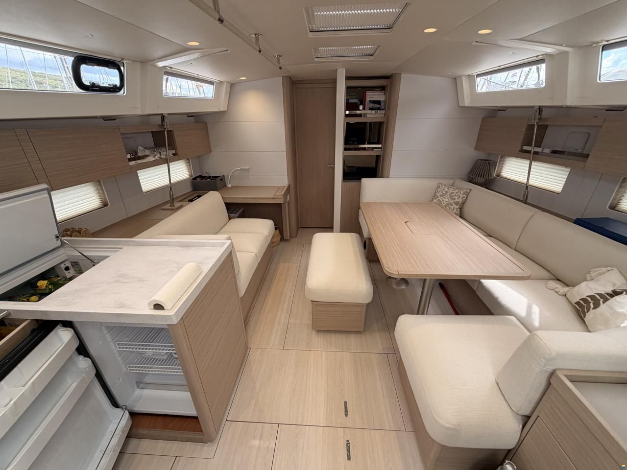 Beneteau Oceanis 47