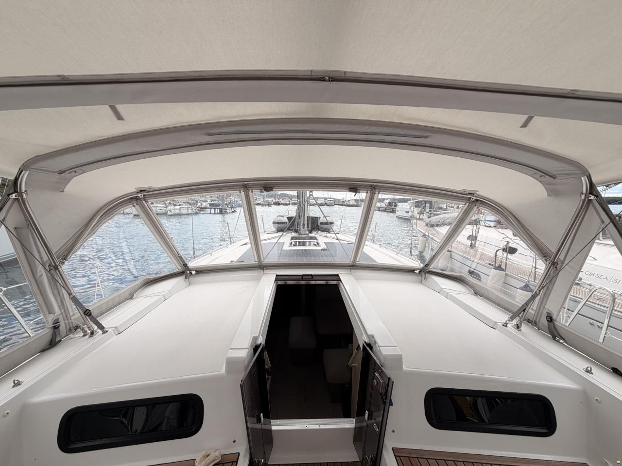 Beneteau Oceanis 47