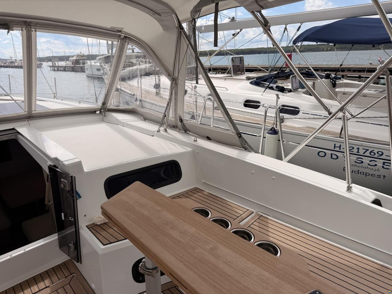 Beneteau Oceanis 47