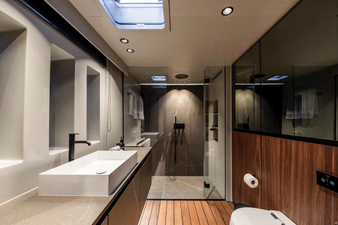 Sunreef 60 SAILING