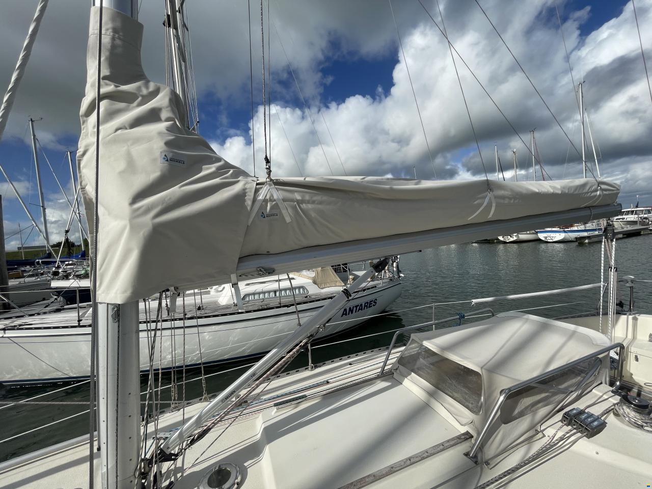 OL Boats International 1006