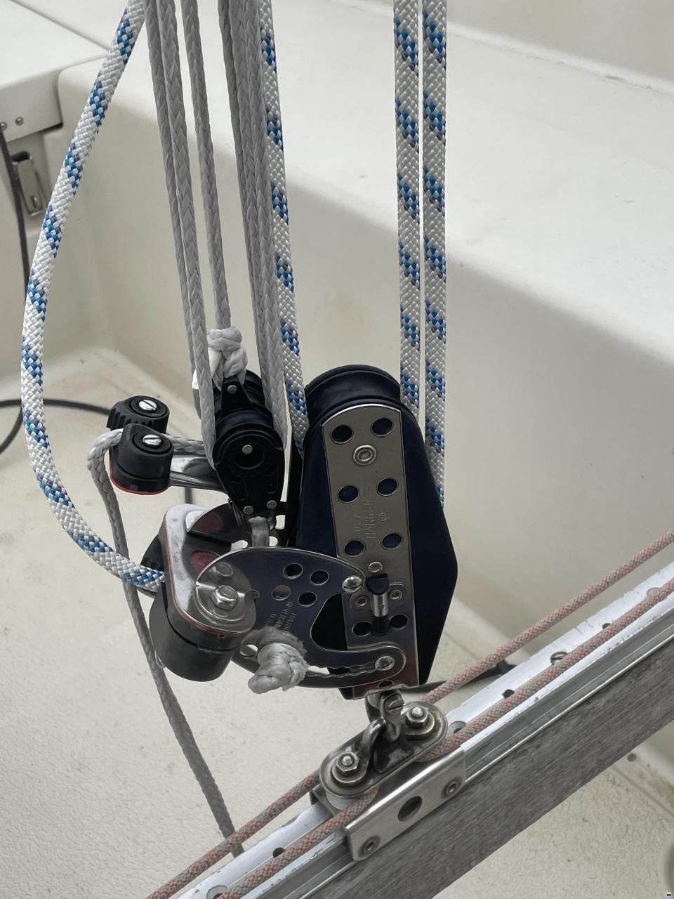 OL Boats International 1006