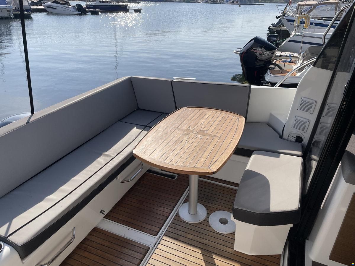 Jeanneau Merry Fisher 895 Offshore