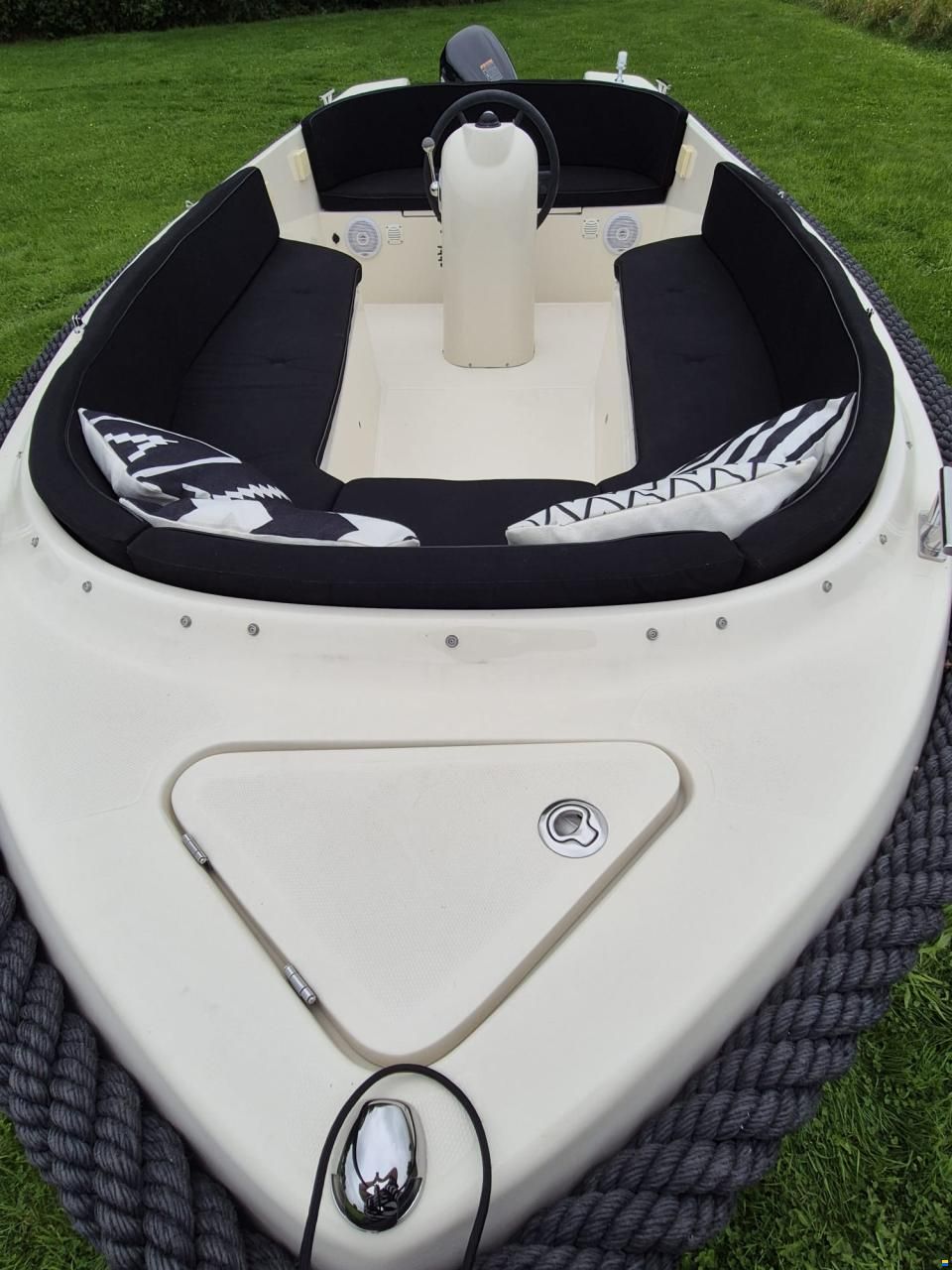 Admiral 525
