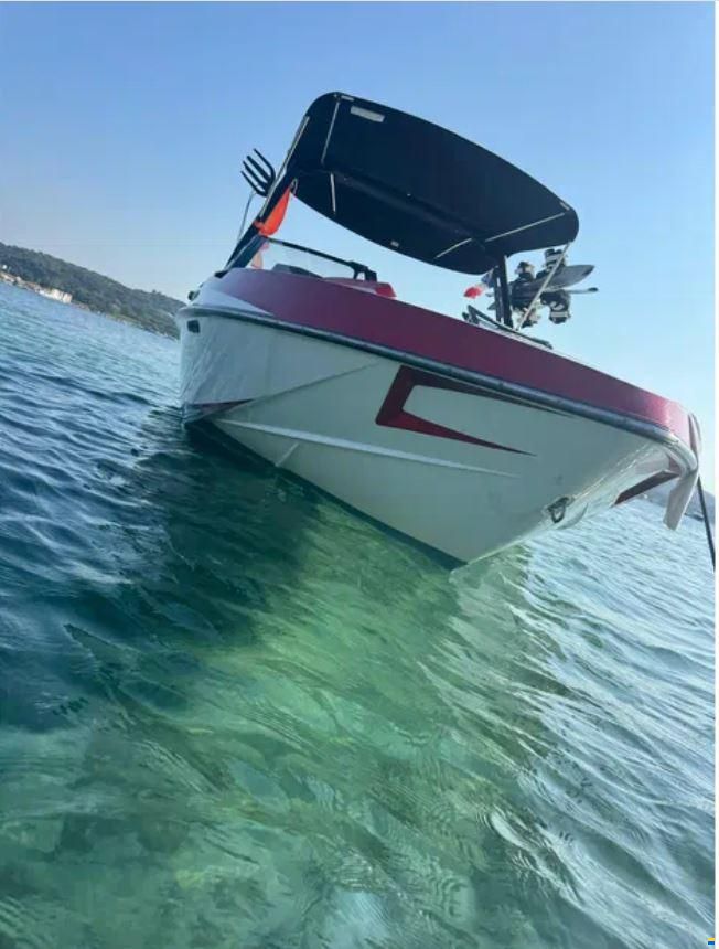 Malibu AXIS T22