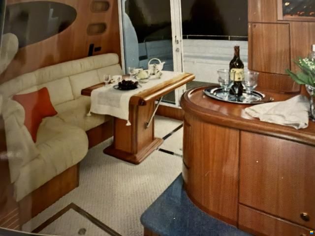 Galeon 380-FLY