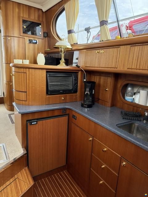 Galeon 380-FLY
