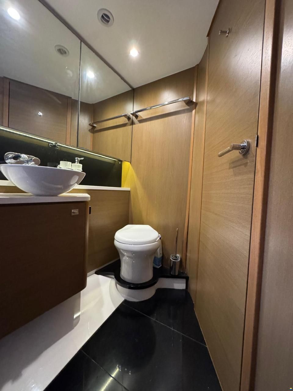 Princess V 48 DREI-KABINEN