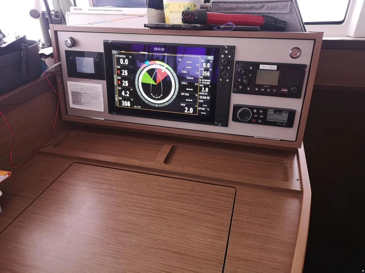 Lagoon 42