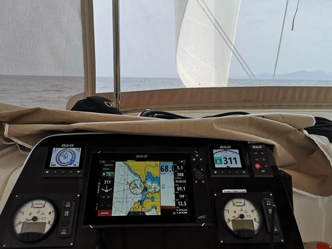 Lagoon 42