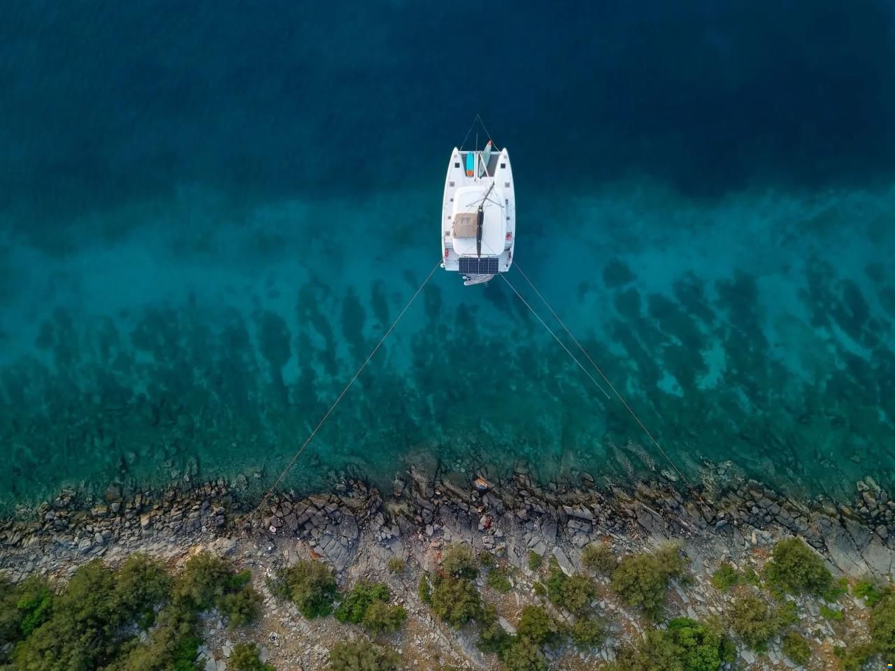 Lagoon 42