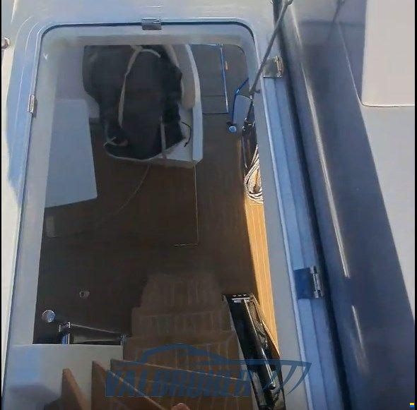 Galeon 460 fly