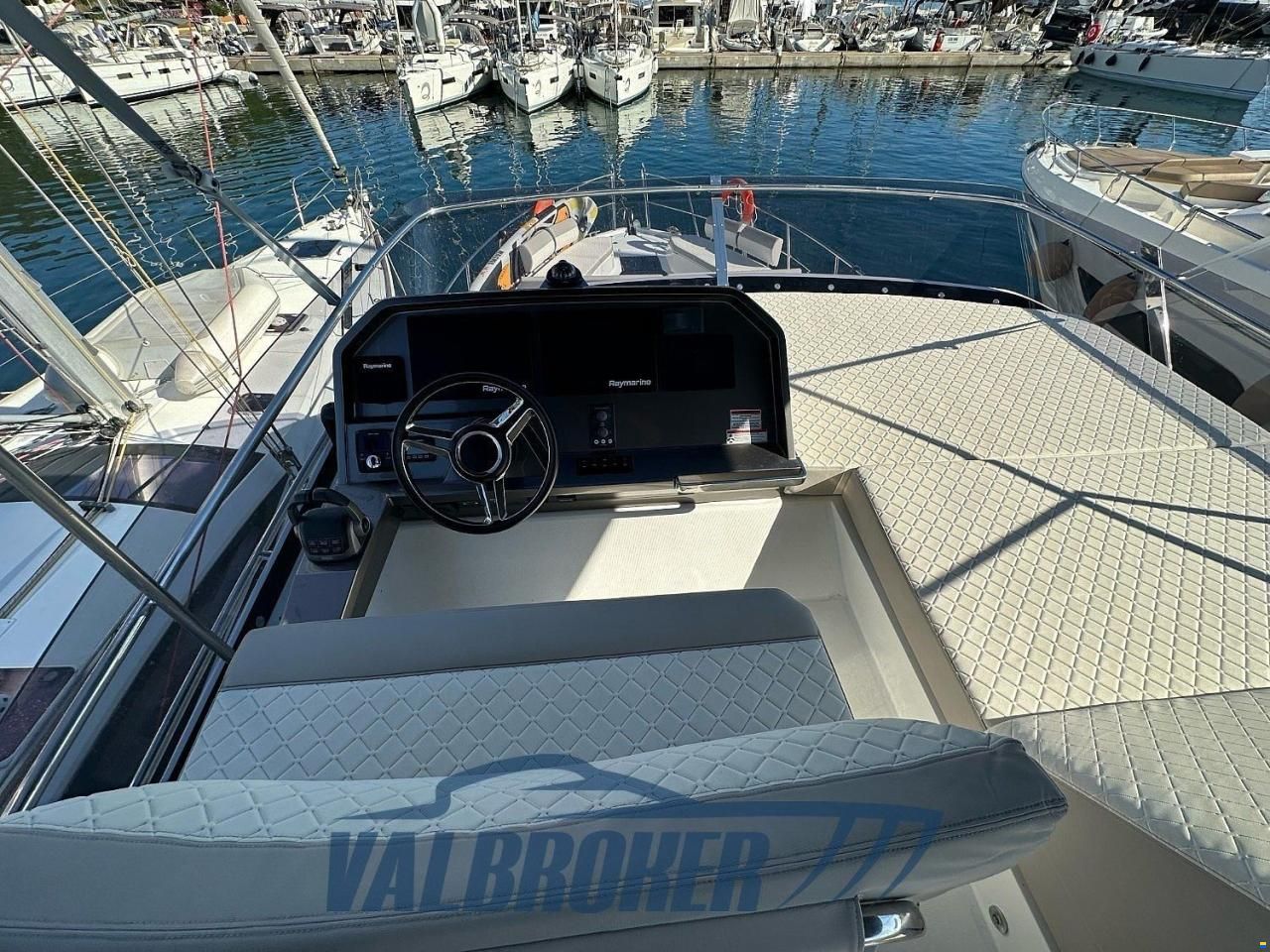 Galeon 460 fly