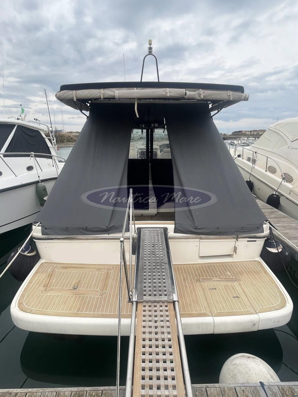 Cayman 40 W.A.