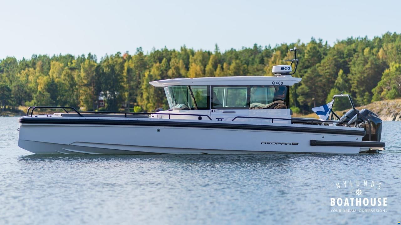 Axopar 28 Cabin