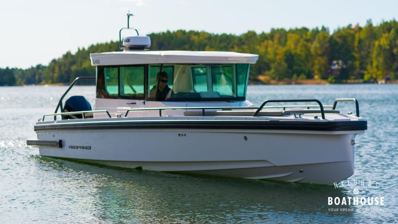 Axopar 28 Cabin