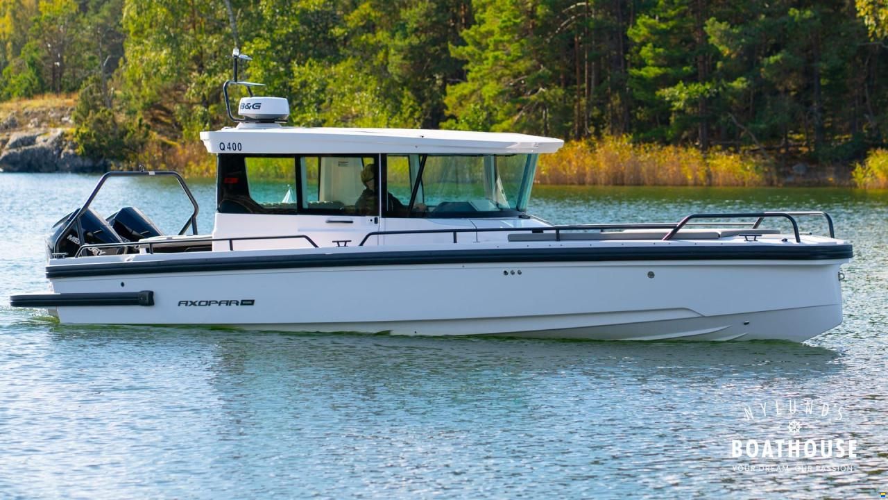 Axopar 28 Cabin