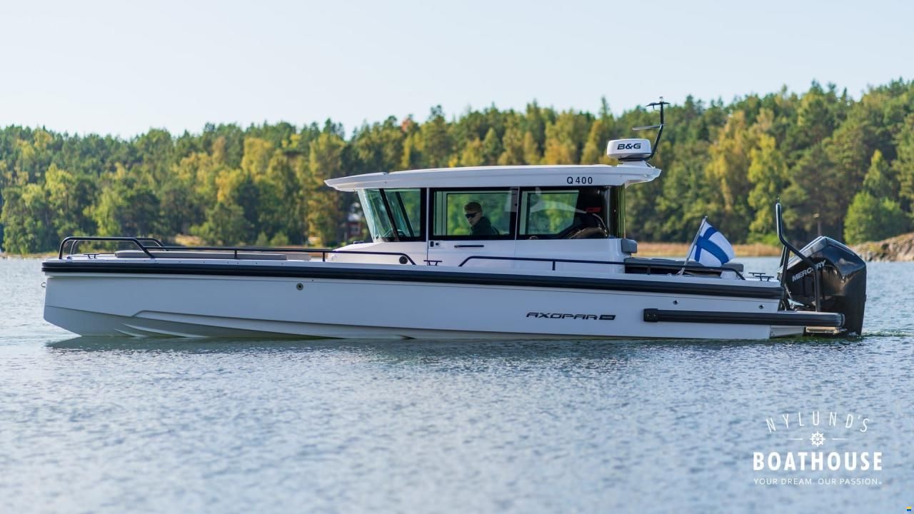 Axopar 28 Cabin