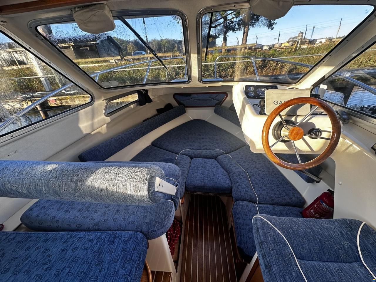 Bella 703
