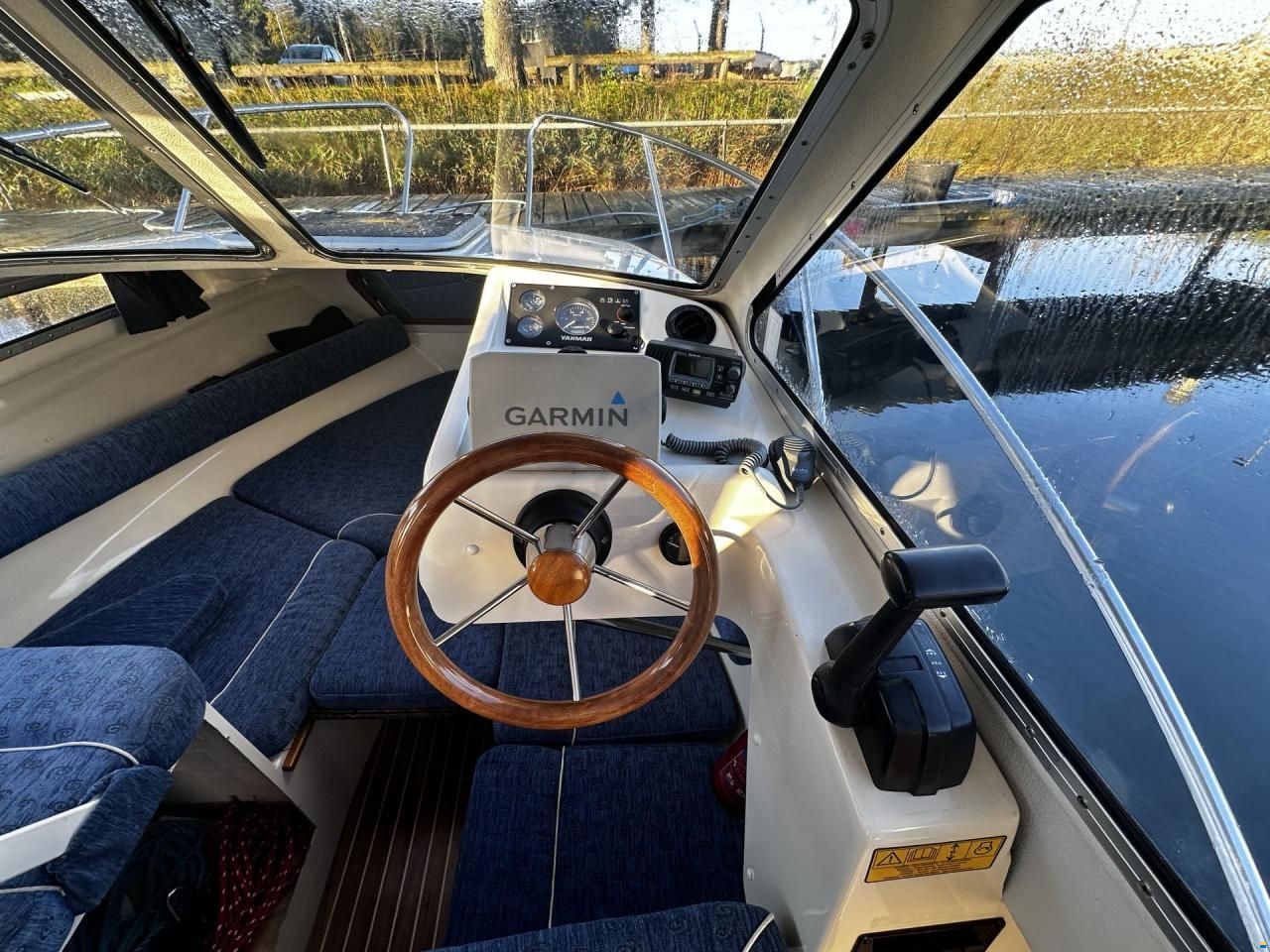 Bella 703