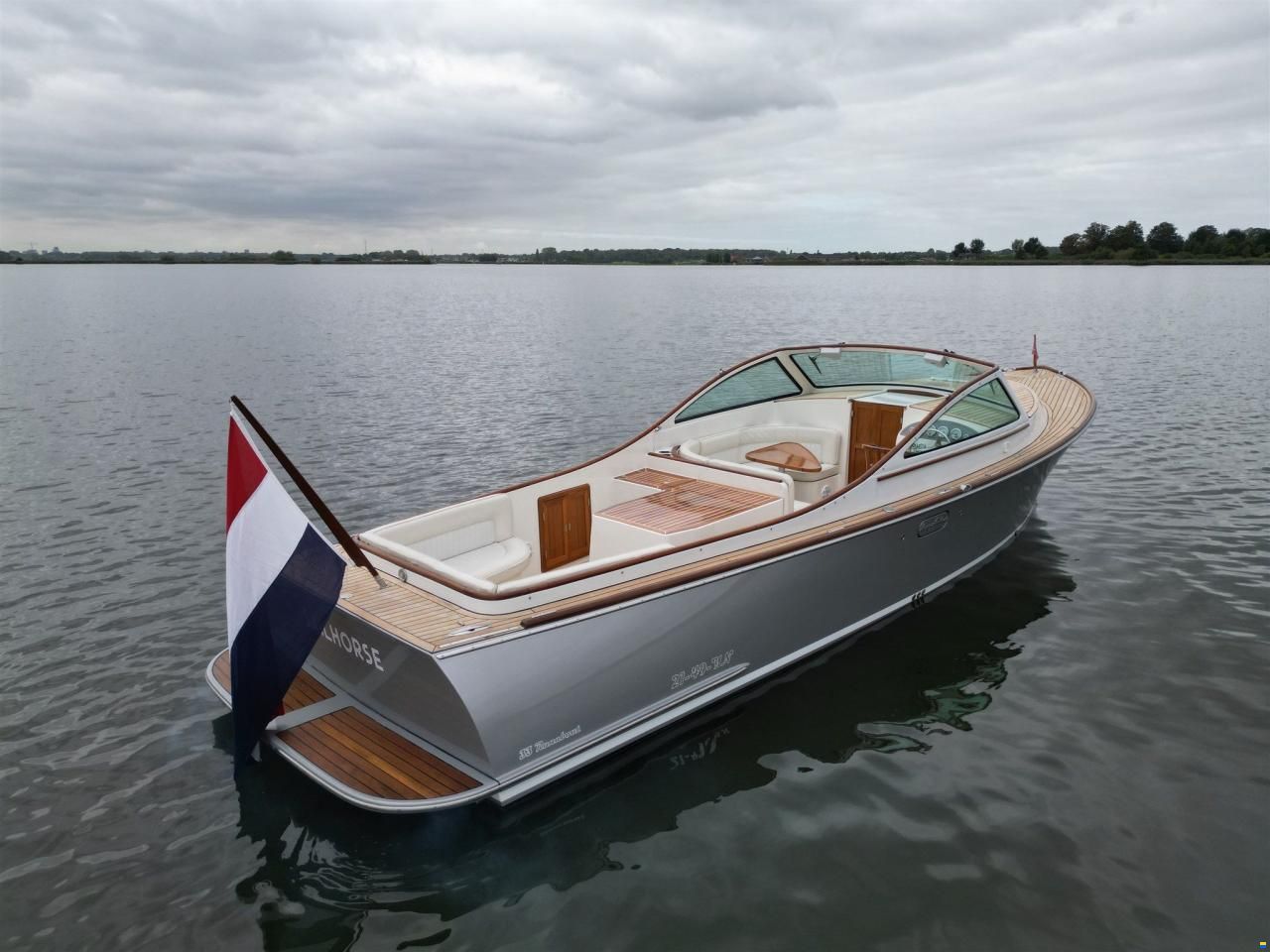 Long Island 33 Runabout