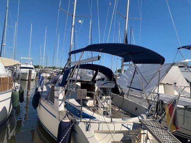 Bavaria 320
