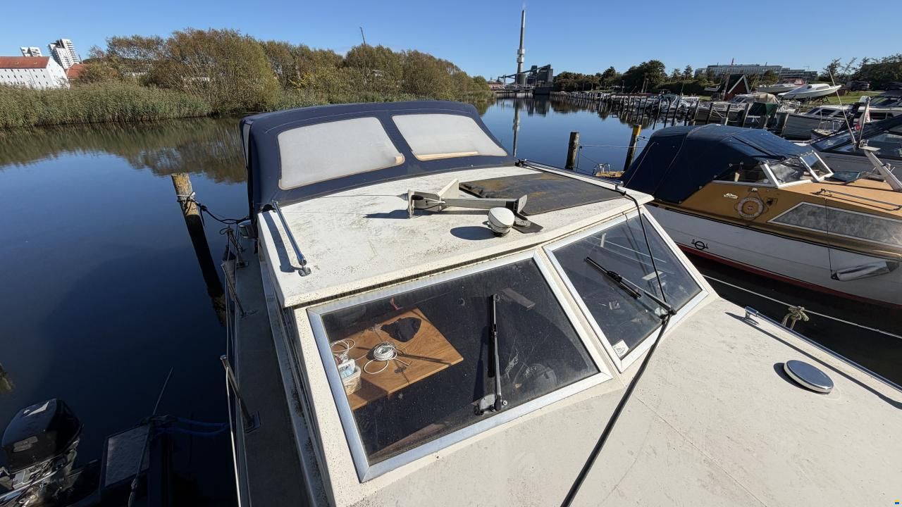 Coronet 26 Family