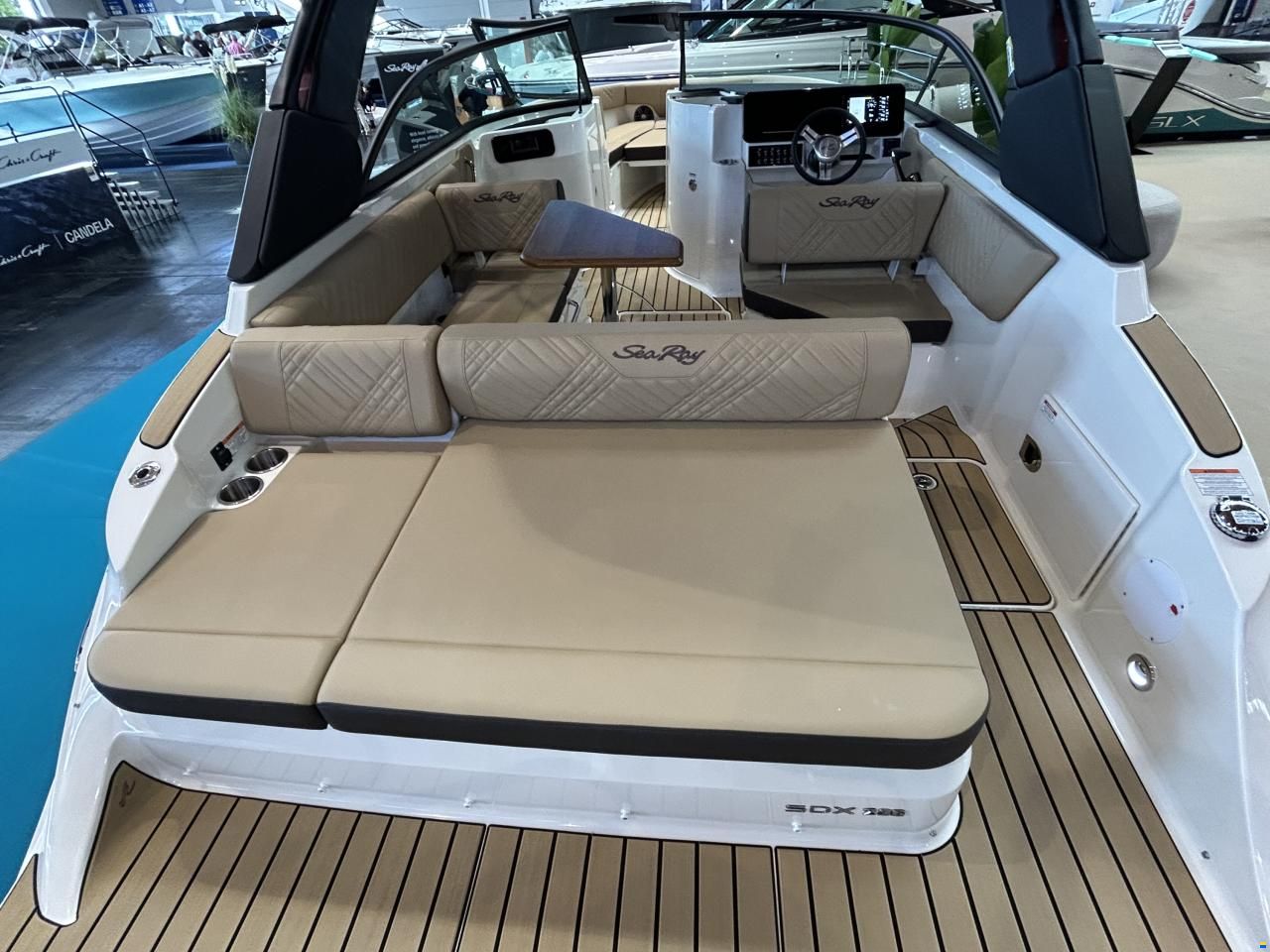 Sea Ray 230 SDOE