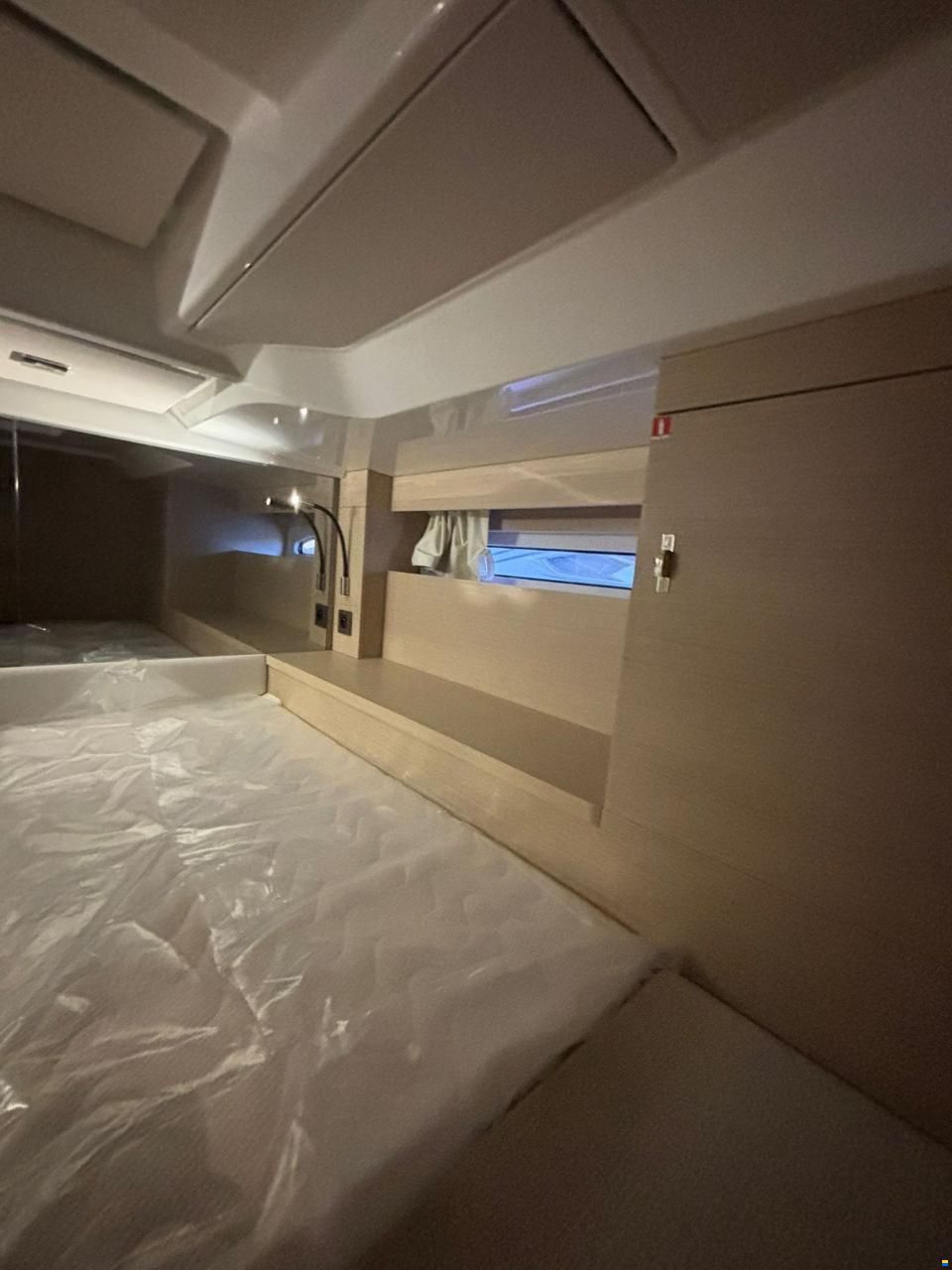 Jeanneau DB37 IB