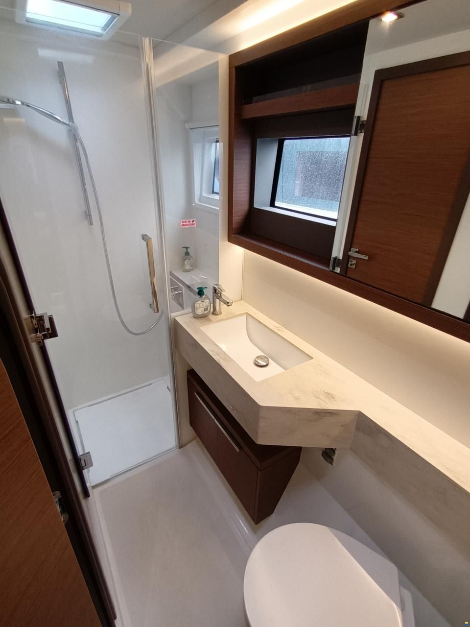 Lagoon 50
