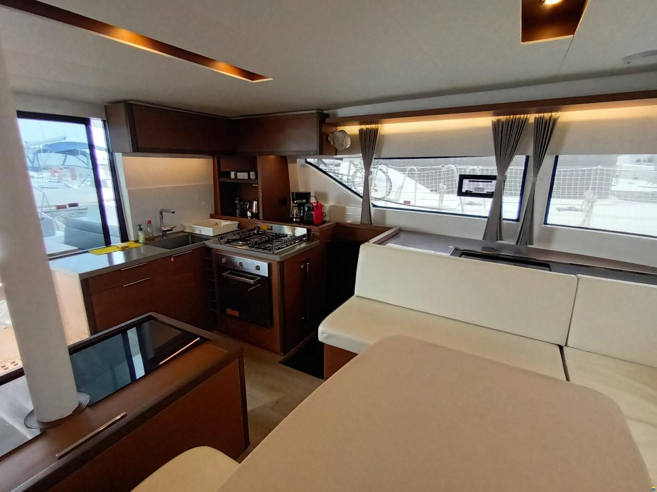 Lagoon 50